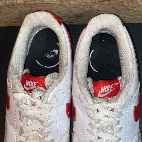 Nike Court Vision Low. Size 10 - Picture 13 of 13